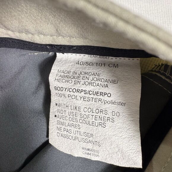 Under Armour Golf Chino Shorts Performance Athletic Khaki Men's Size 40 - Picture 5 of 8